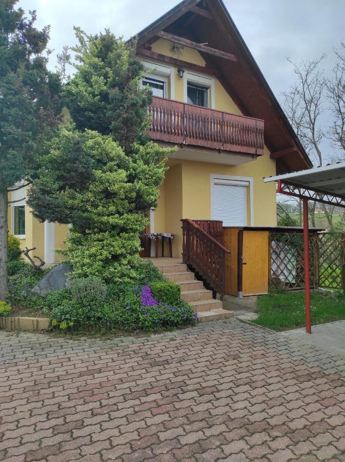 Dorina Apartman Zalakaros Exterior photo