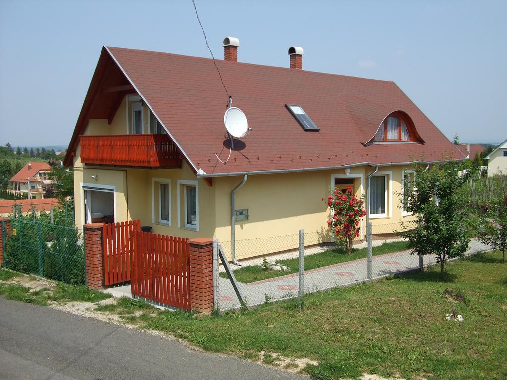 Dorina Apartman Zalakaros Exterior photo